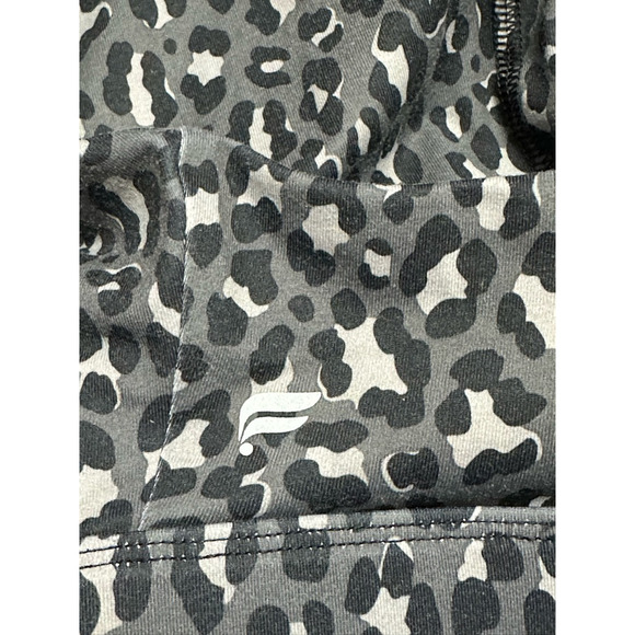Fabletics Sports Bra Leopard Print Cut-Out Racerback Pullover Black/Gray W XS - Picture 7 of 7